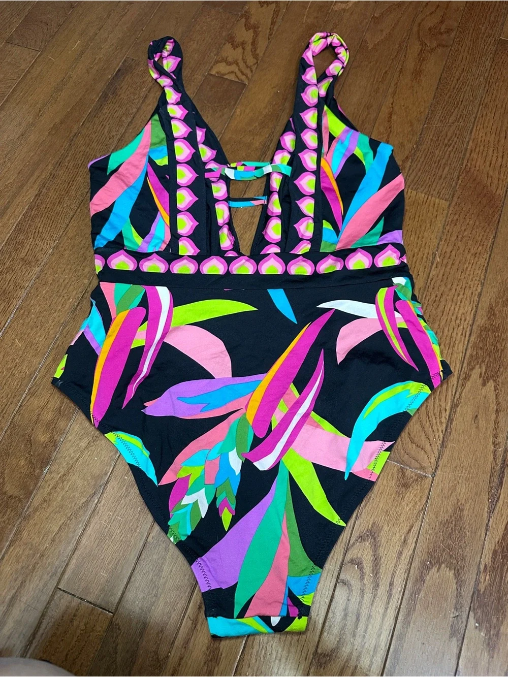 Trina Turk Birds of Paradise - Women's Plunge Neck One Piece Swimsuit -10